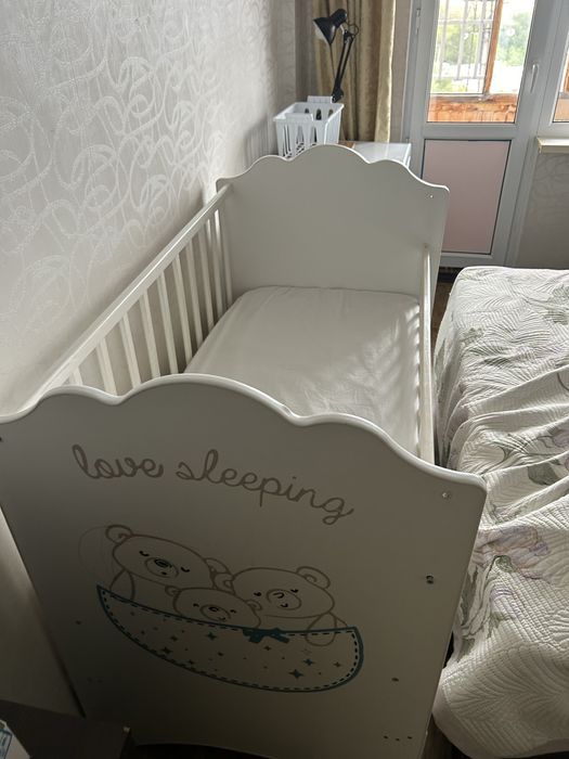Детская кроватка
