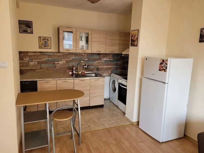 Дава се под наем Едностаен апартамент в София, Младост 1 - 50 кв.м за 578.34 € - Снимка #1