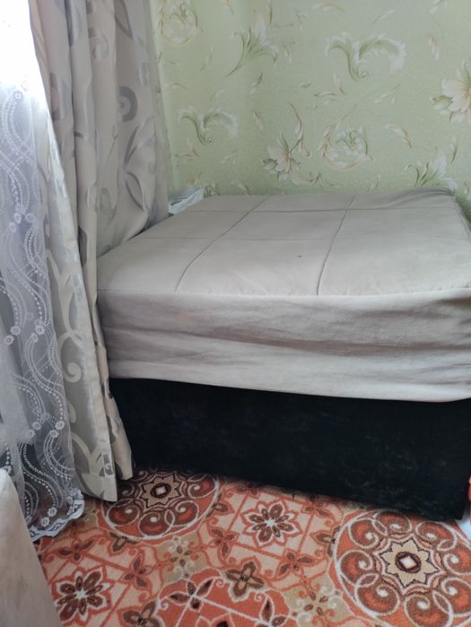 Продам пуф широкий