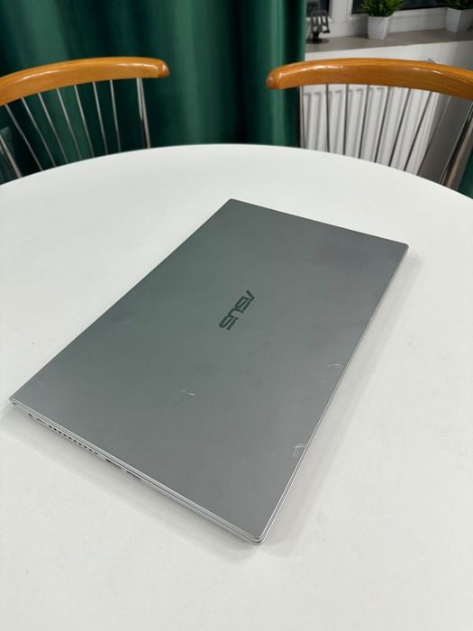 Asus X515EA i3-1115/8gb/240gb