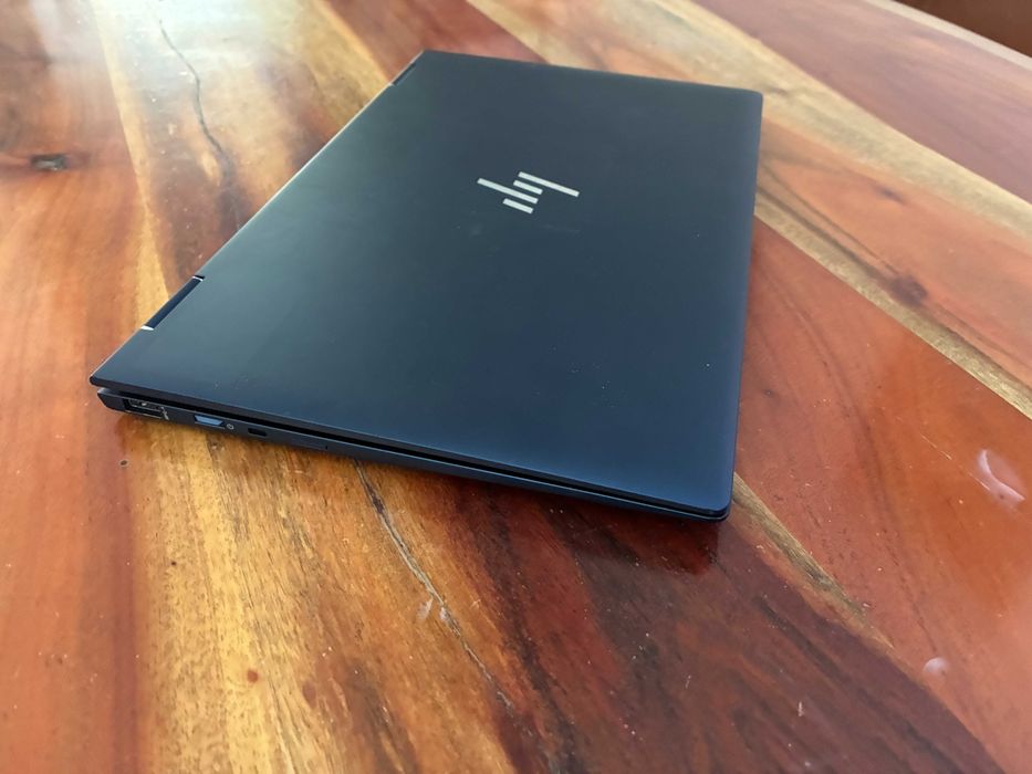 HP Elite Dragonfly G1 – 13.3" Touch – i5 – 16 GB RAM – дефектен