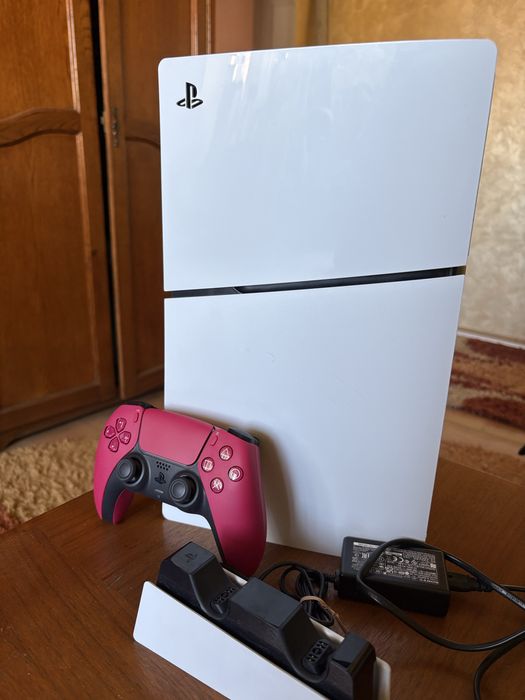 PlayStation5 1Tb, maneta si incarcator original