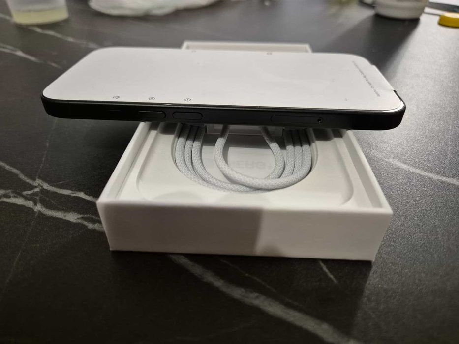 Apple Iphone 16 , Negru , 128GB , 100% baterie