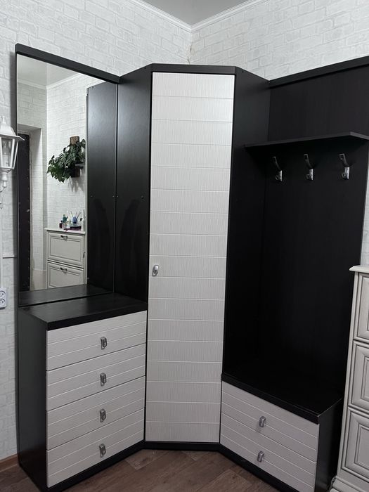 Продается прихожая