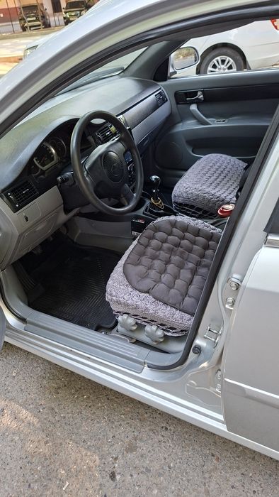 Продам Lacetti 1.8