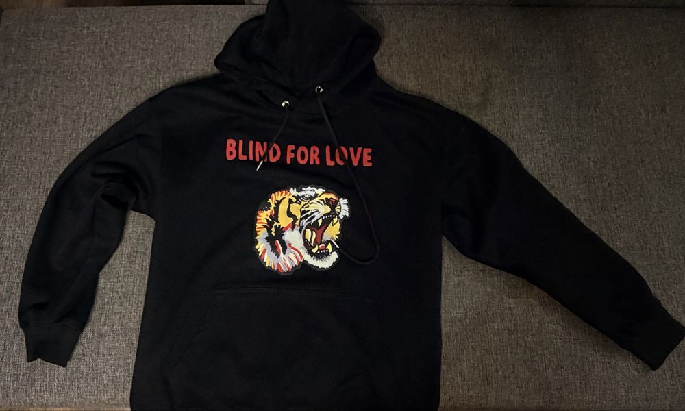 Продам Худи Gucci Blind for love