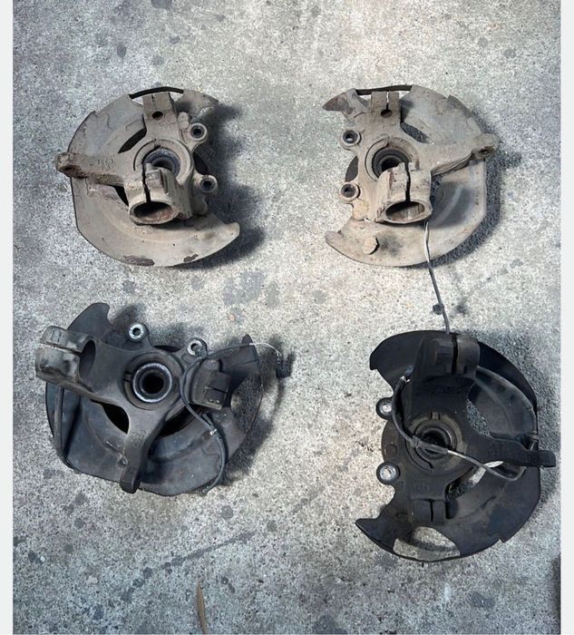 Fuzeta Butuc rulment Mazda 5 2.0d 2005-2010 Se ofera factura si garantie!