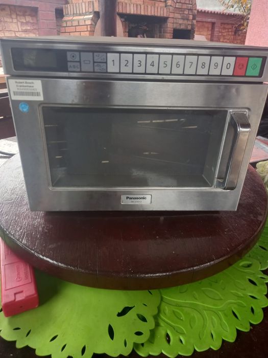 Cuptor profesional Panasonic