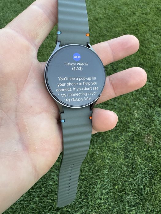 Samsung Galaxy Watch7 44mm model SM-L310 ORIGINAL folosit cateva saptamani impecabil ca NOU culoare verde - include cablu de incarcare
