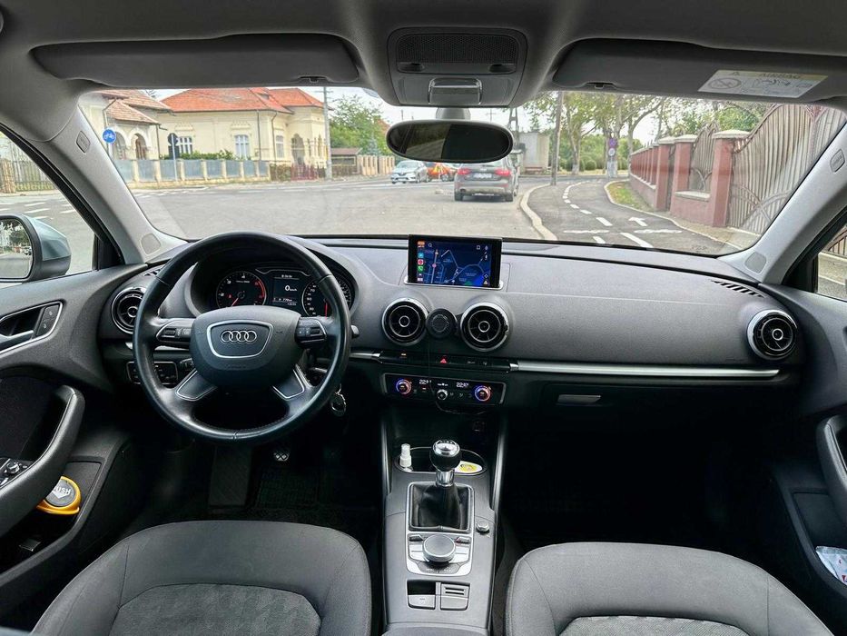 Audi A3 Sportback 1.6 TDI 2014 - Pachet RS look - CarPlay - Audio BOSE