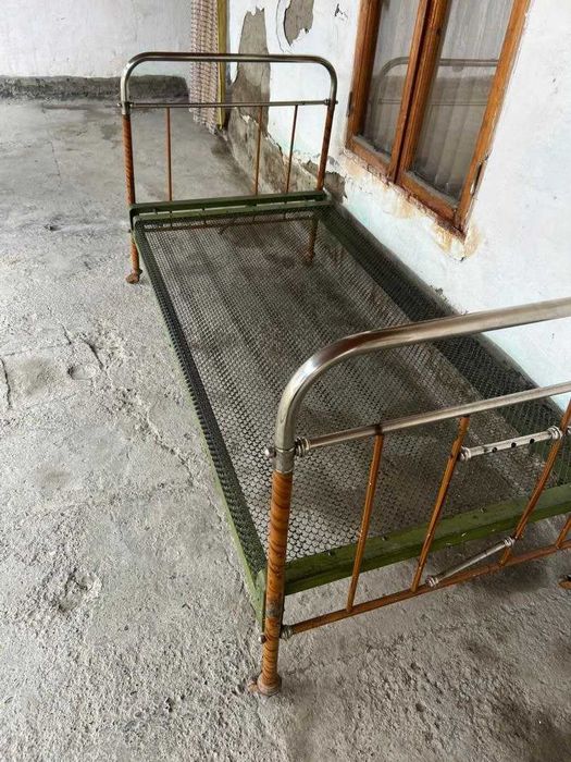 Temir kravat sotiladi arzon narxda