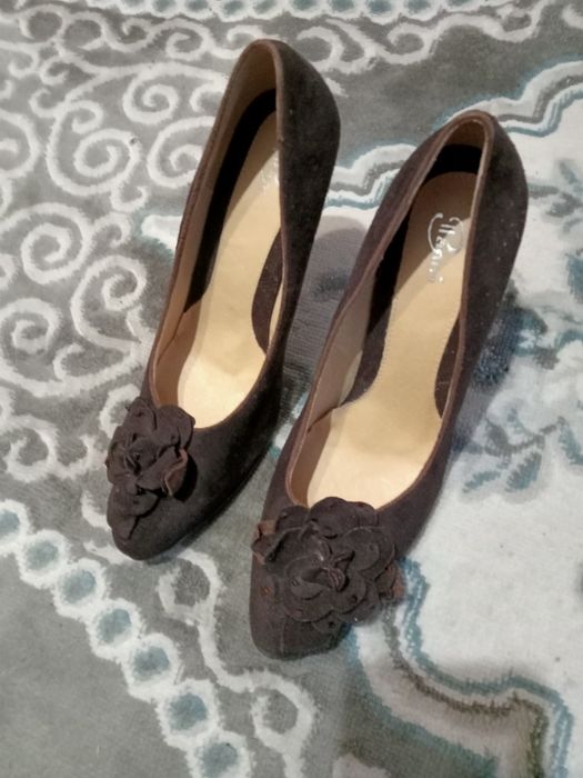 Продам кроссовки, туфли