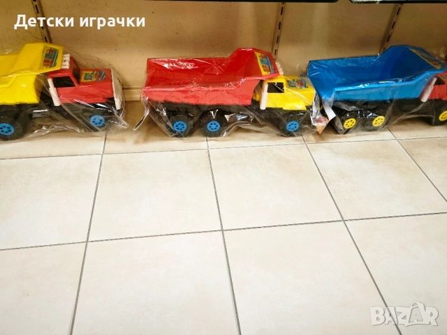 Детски Камион самосвал с подвижна каросерия 59см