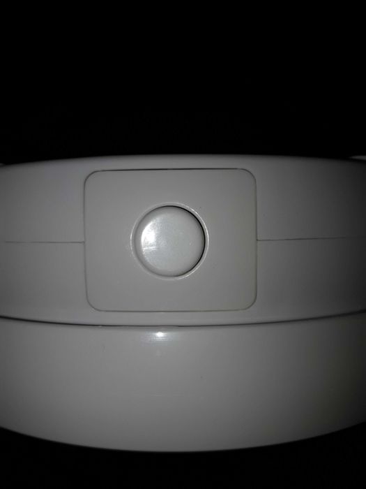 Продавам НОВО малко LED ОГЛЕДАЛО + интересен подарък