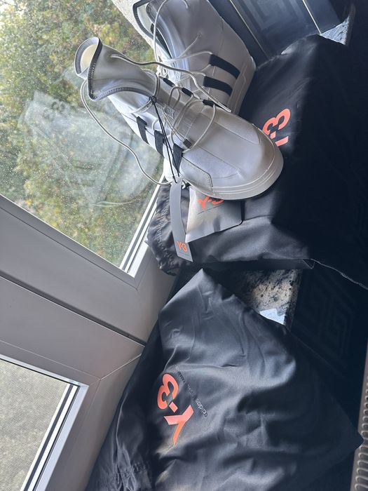 Pantofi sport adidas Y 3 de vara-toamna unisex pe culoarea alb- negru