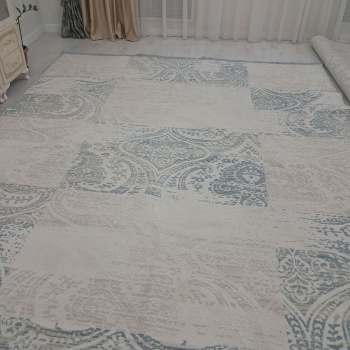 Продам ковер - палас