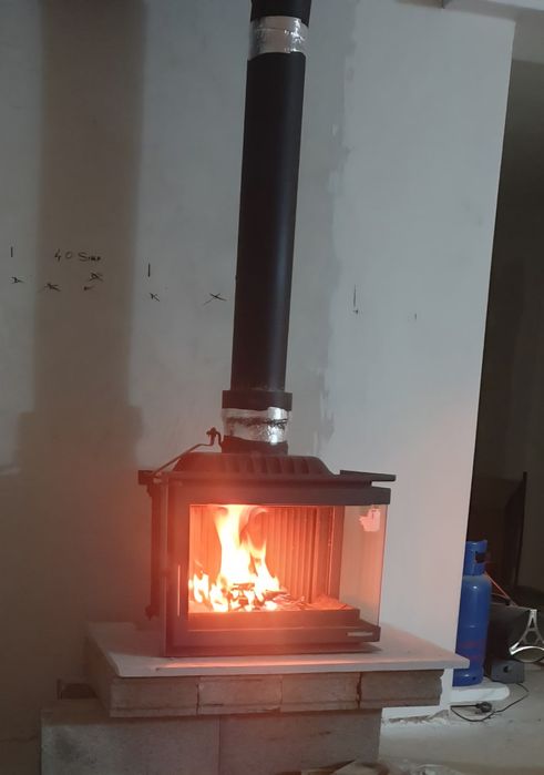 Semineu fonta, 2 fete sticla, pe colt