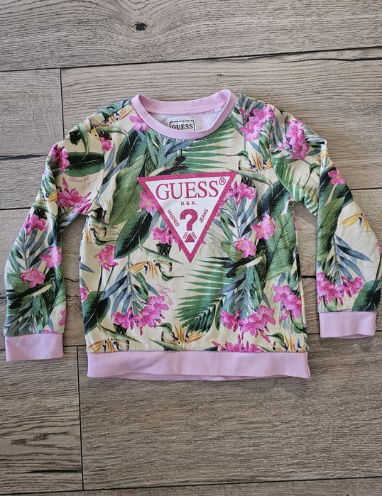 Блузи на Guess за момиче на 3 години