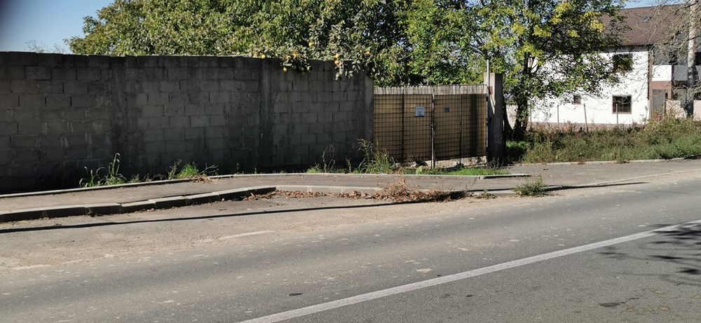 Teren intravilan de vânzare (FĂRĂ SOLAR)