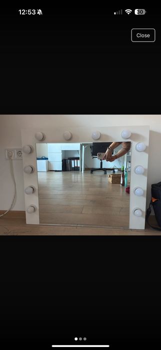 Oglinda makeup cu leduri