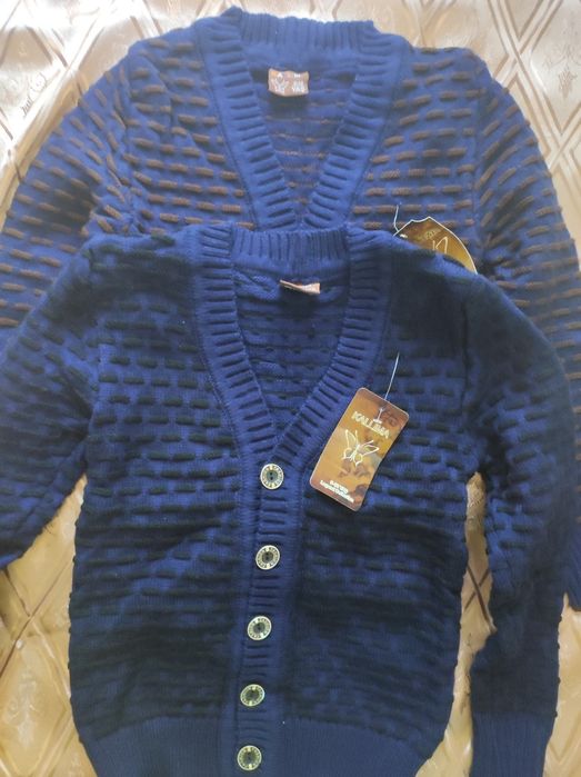 Бомберы,куртка  Свитор, полувер для школы