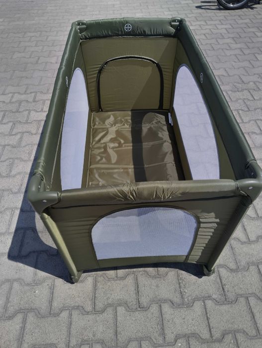 MONI Сгъваема детска кошара UNO зелен