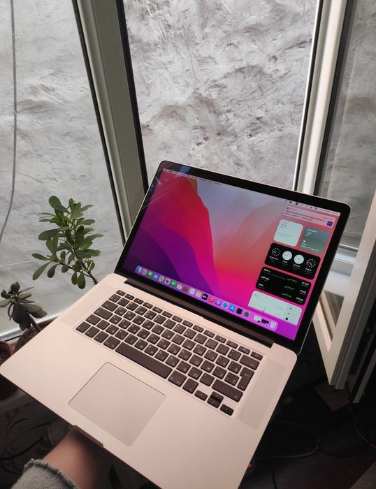 Apple MacBook PRO 15"/ 16/512. В отличном состояние.
