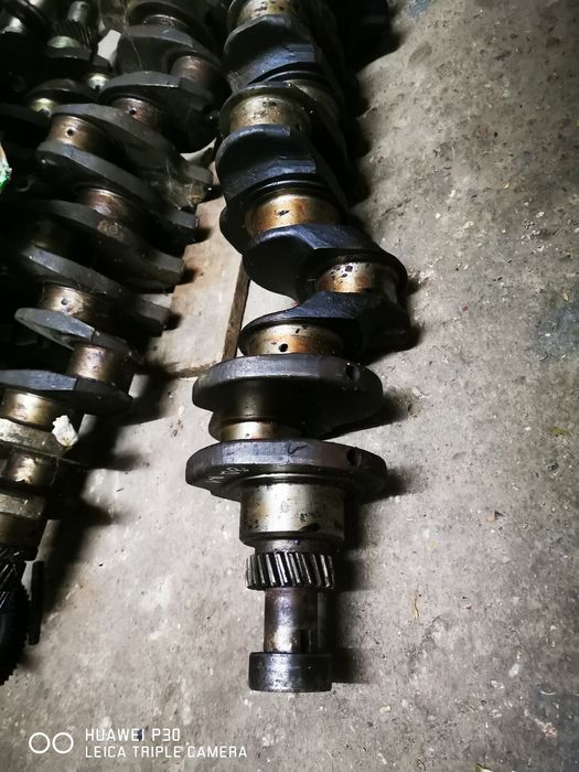 Piese motor John Deere 4 și 6 cilindriii