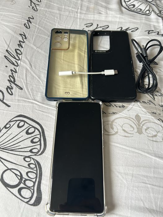 Samsung S21 Ultra impecabil cu accesorii