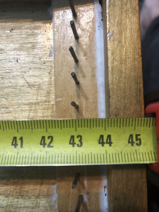 Дървен класьор за поводи