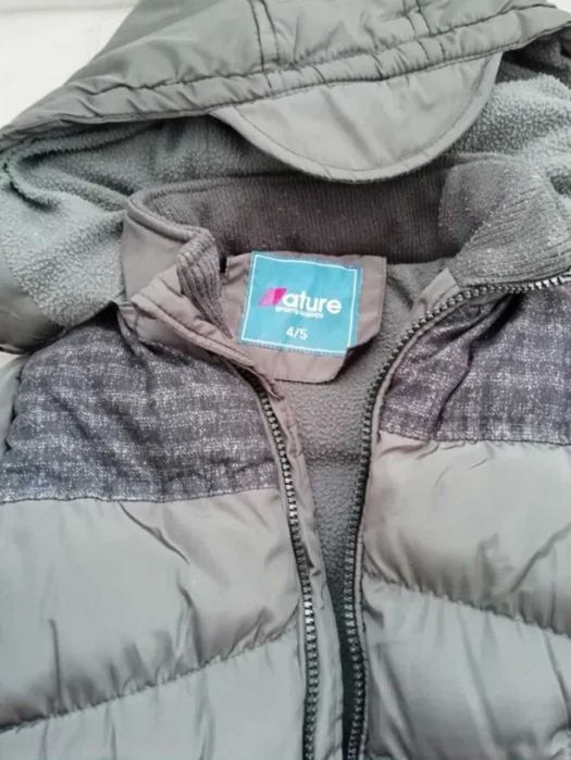 Продавам детско зимно яке