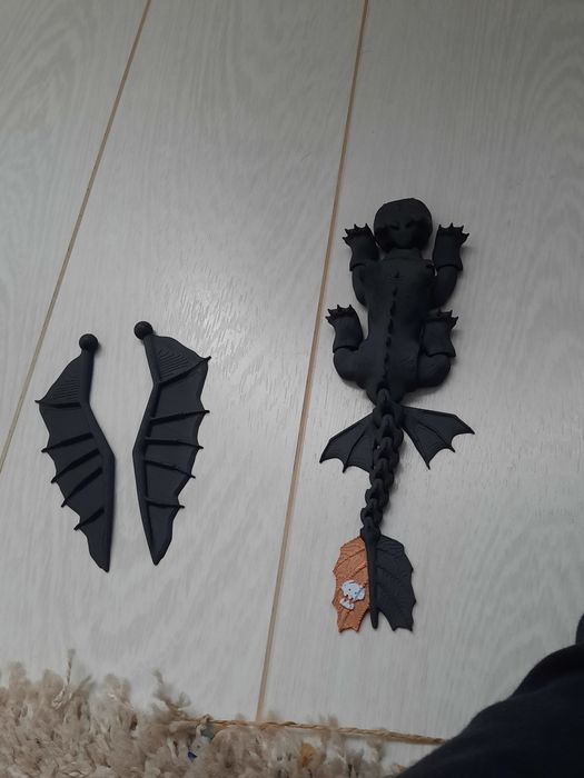 Dragon din how to train your dragon toothless (știtrbu)