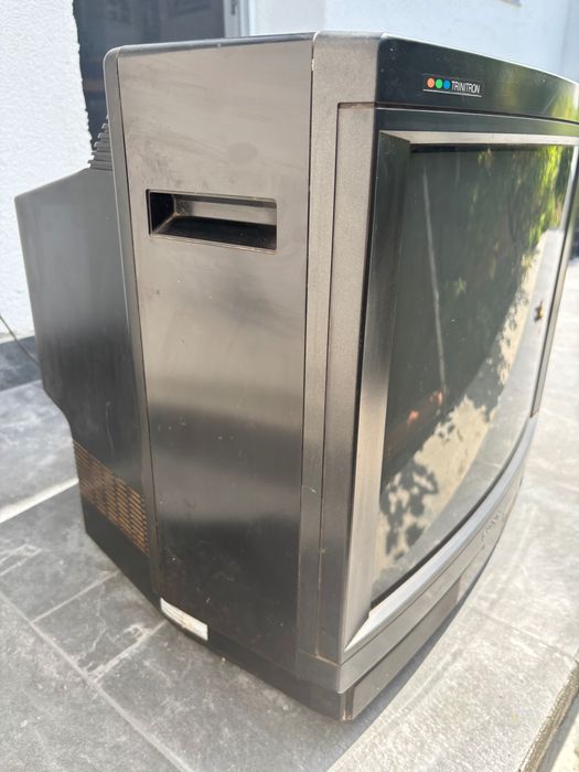 Телевизор SONY Trinitron