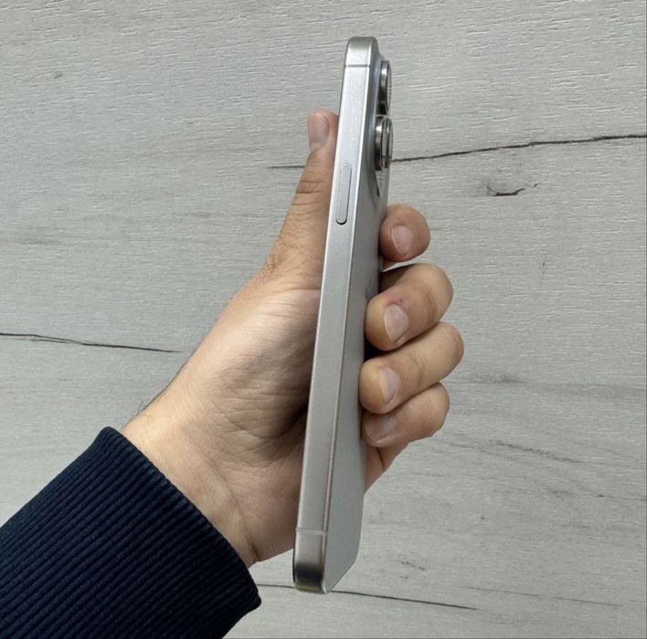 Yengi Iphone 15 Pro Max 256 Natural Sim Karopka Ideal holata