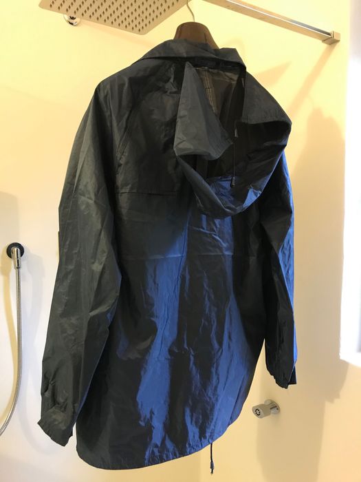 Echipament protectie. Pelerina impermeabila. Pantaloni impermeabili.