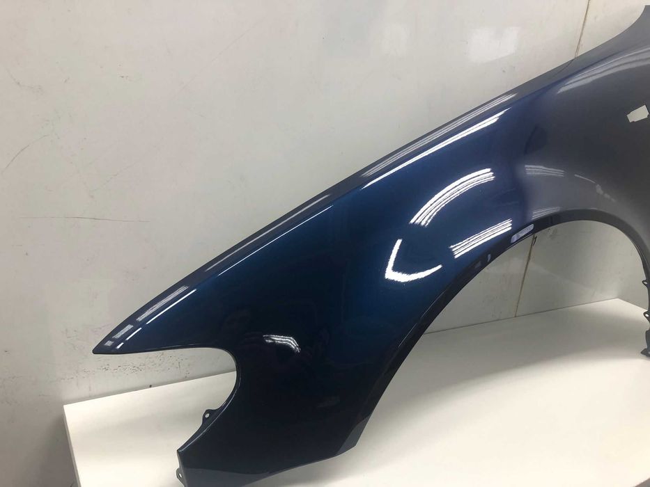 Aripa Fata Stanga BMW E46 An 2002-2005 (A07 (Albastru))