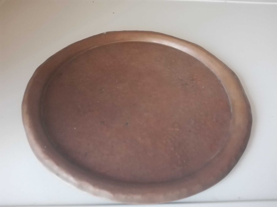 Mедна кана , поднос и макет на часовникова кула.