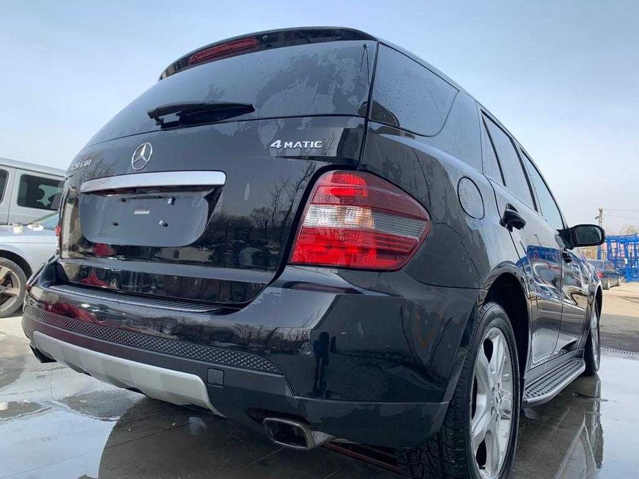 Dezmembrez mercedes ML W164  ml 320/bara fata/far xenon/capota/
