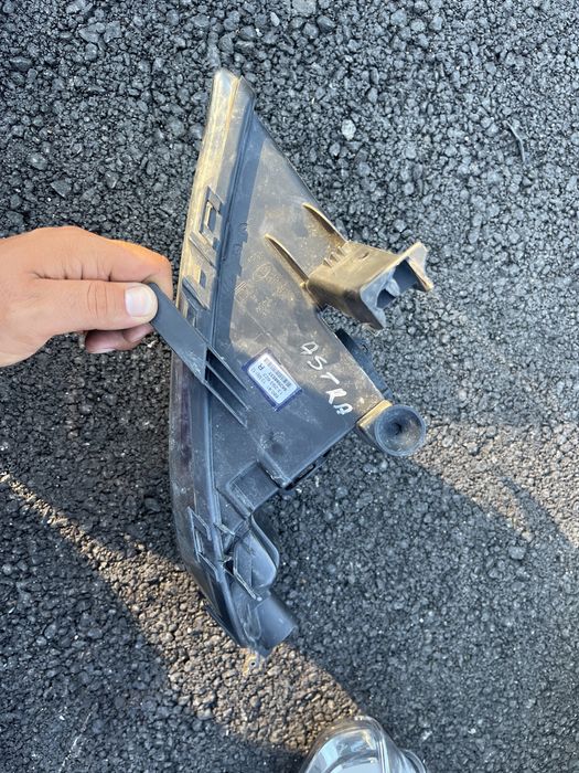 Халоген Opel Astra J