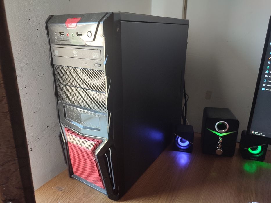 Unitate PC in stare bună