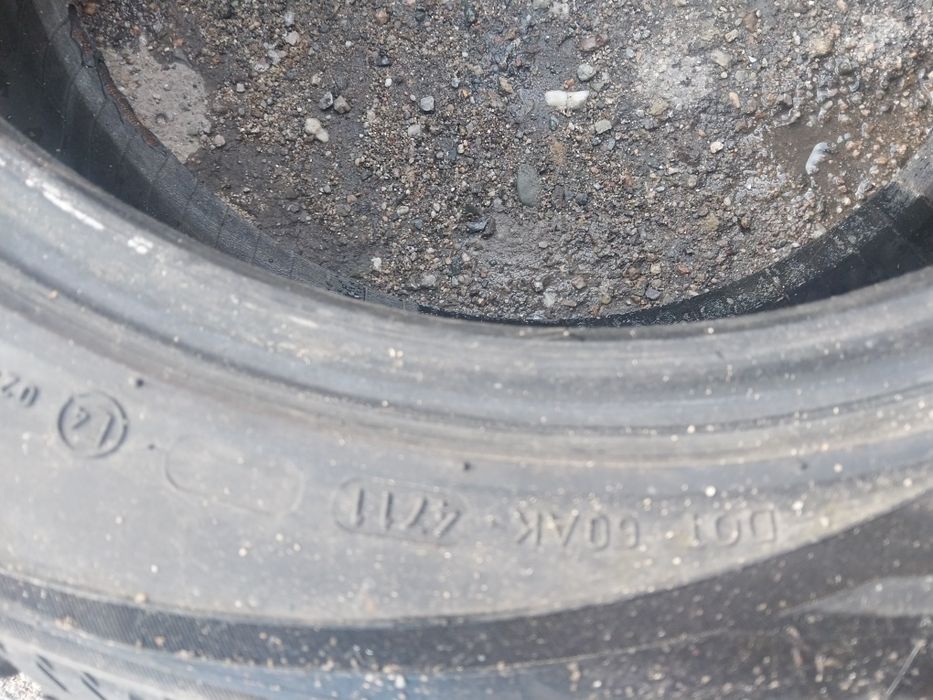 2 шины Nokian 205 50 R16.