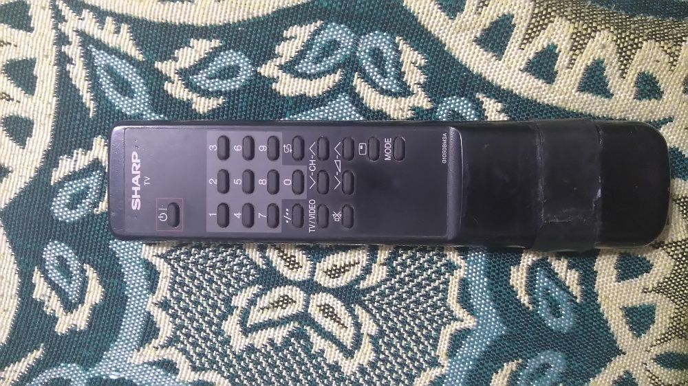 Дистанционни и телевизор LG за части