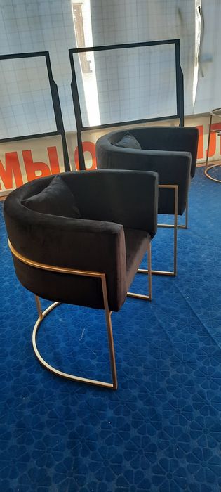 Стулья лофт по 700.000 тысяч