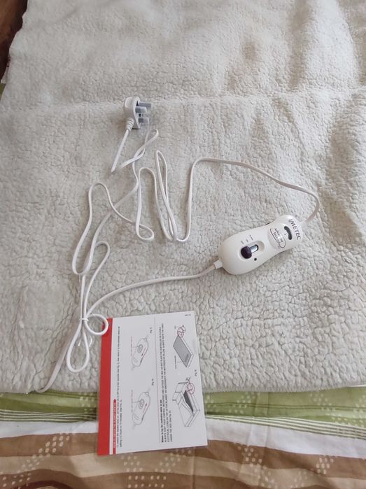 Продавам електрическо одеяло