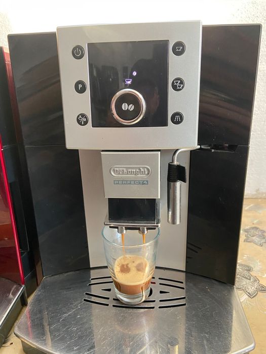 Espresor cafea DeLonghi perfecta