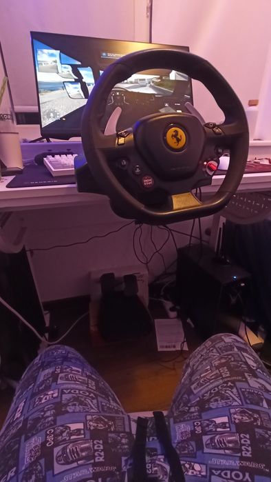 Кормило Thrustmaster t80 в перфектно състояние