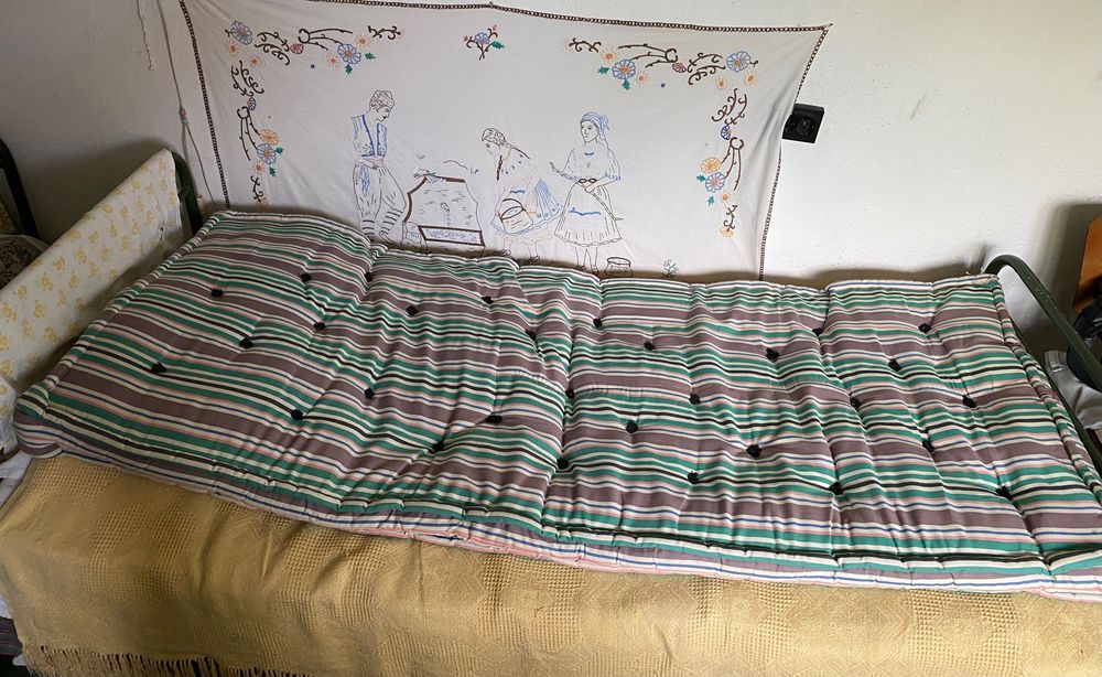 Дюшек легло 1,90 х 80 см.