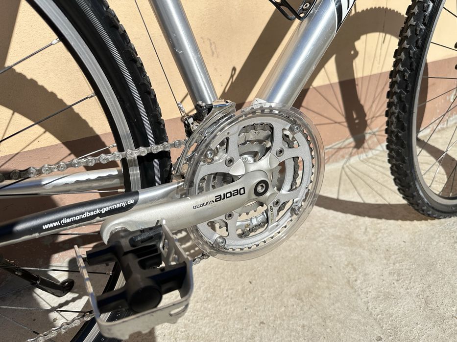 Bicicleta oras DiamnondBack 28 Inch Aluminiu 27 viteze Shimano Deore