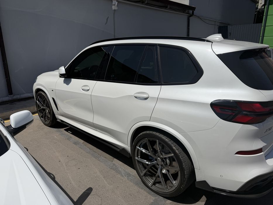 Продам Bmw x5 i40. 2022 res 2025. Идеал