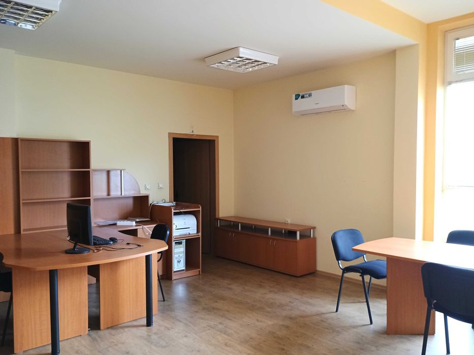 Офис помещение под наем в гр. Велико Търново